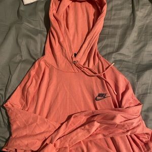 Salmon pink Nike crop top! NWT